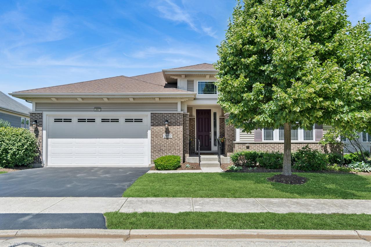 2807 Edgebrook Ct., Naperville, IL 60564