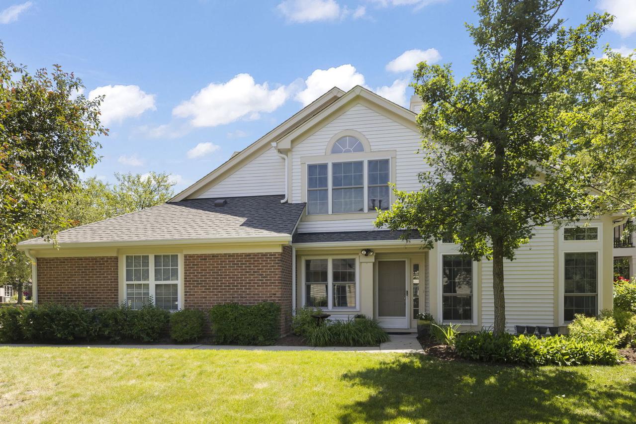 30W069 Penny Ln., Warrenville, IL 60555