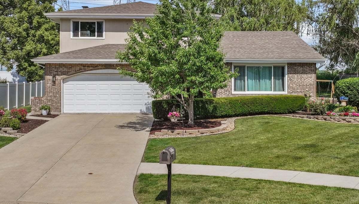 13015 W Split Rail Ct., Homer Glen, IL 60491