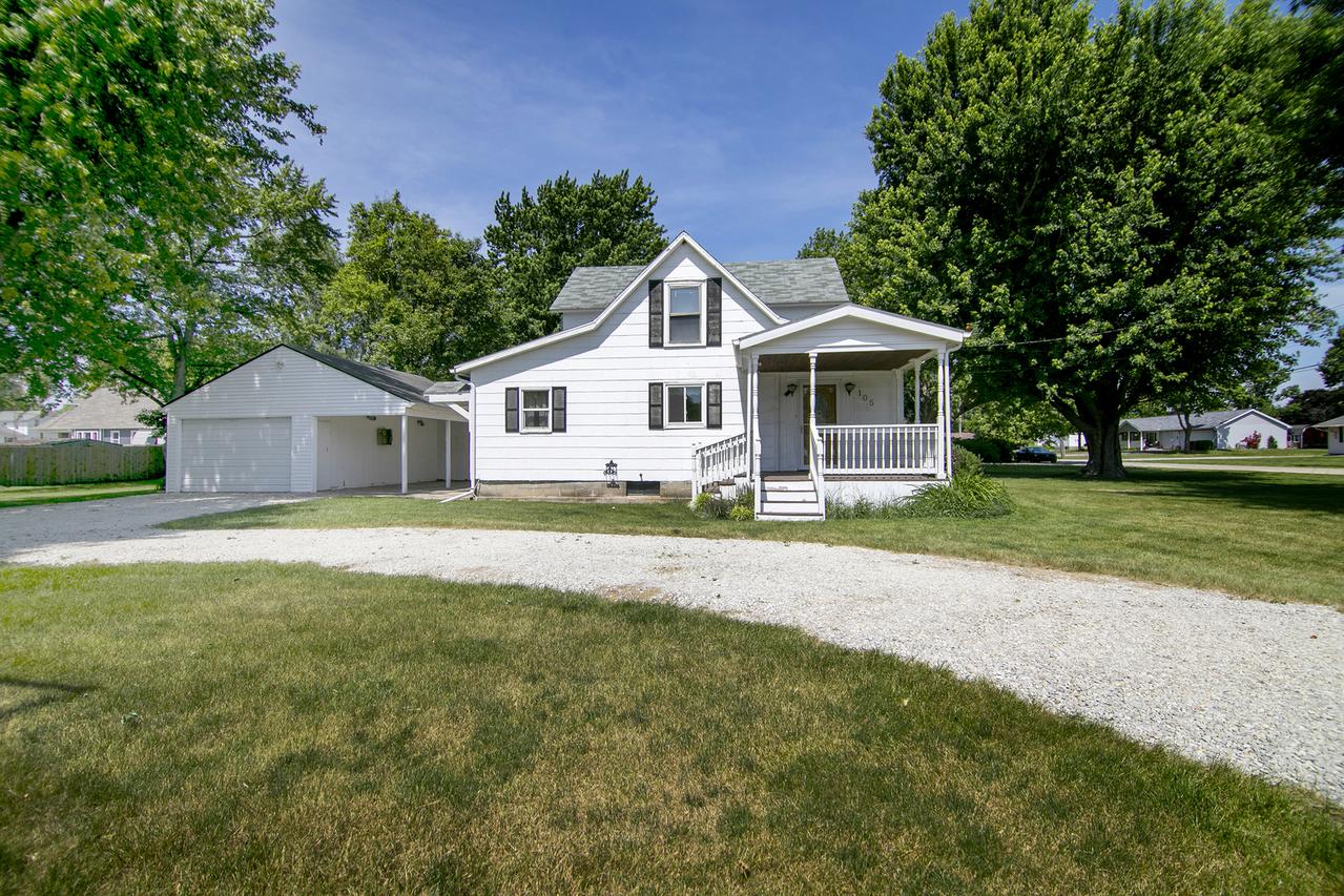 105 N Sixth St., Ashkum, IL 60911