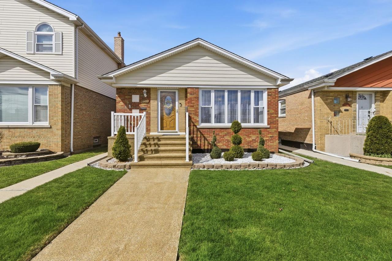 5836 S Mayfield Ave., Chicago, IL 60638