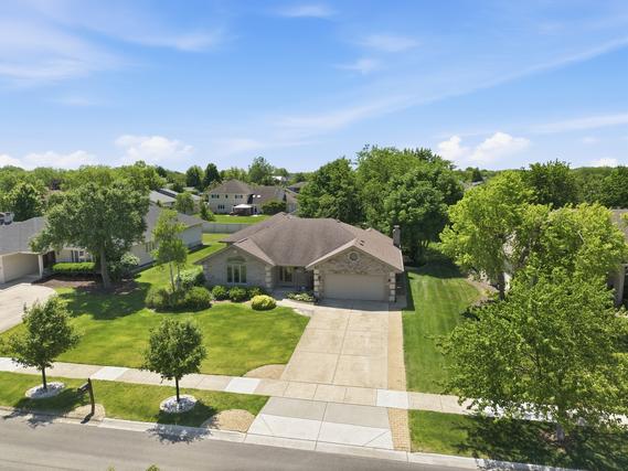 New Homes with Master Bedrooms on the 1st Floor in Mokena: May 30th to June 5th