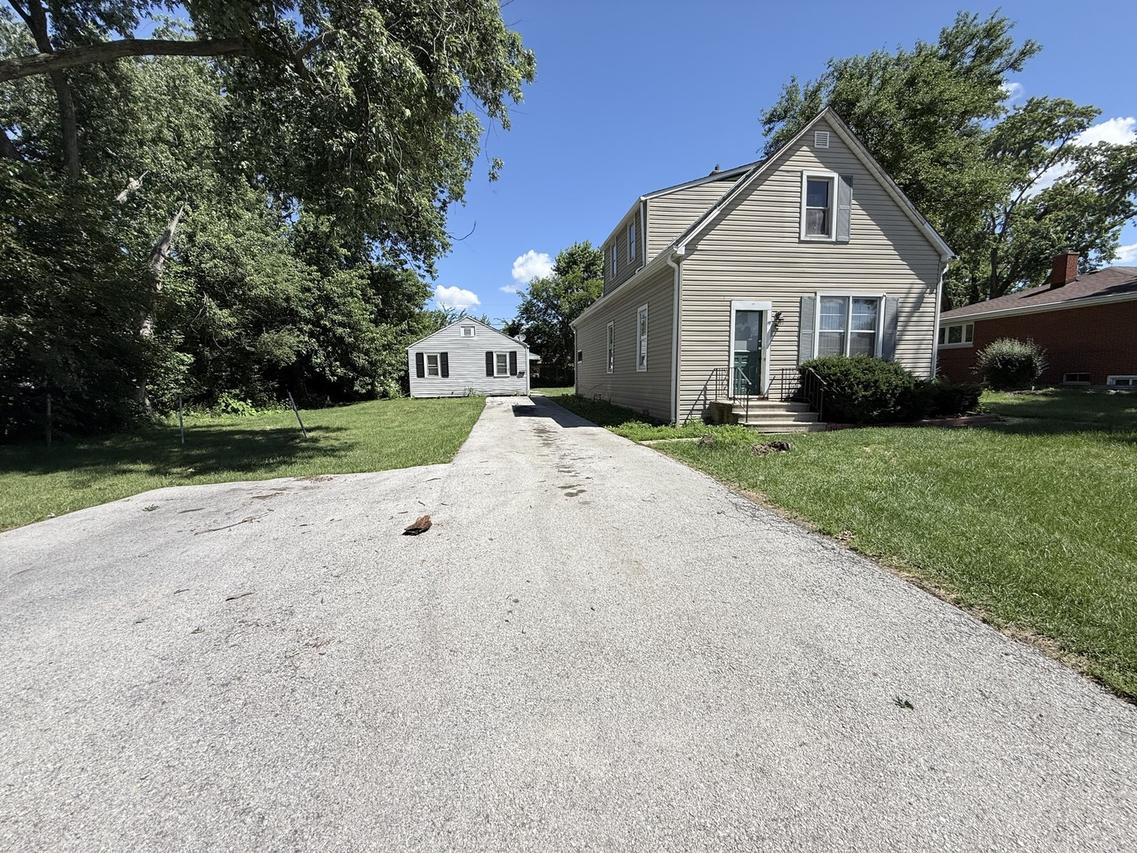 19 W 36th Pl., Steger, IL 60475
