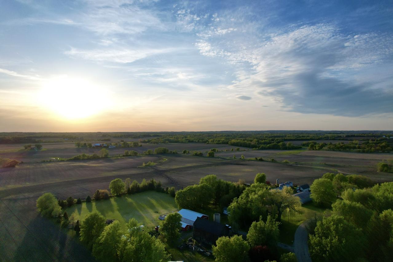 0000 West Rd., Woodstock, IL 60098
