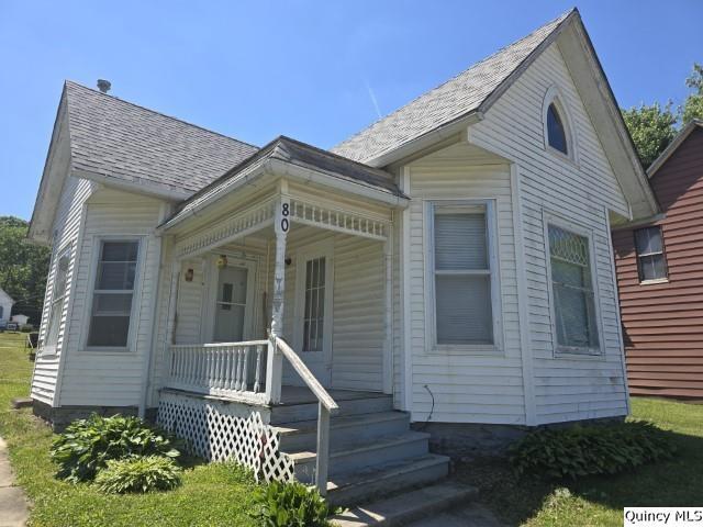 80 W 4th St., Dallas City, IL 62330