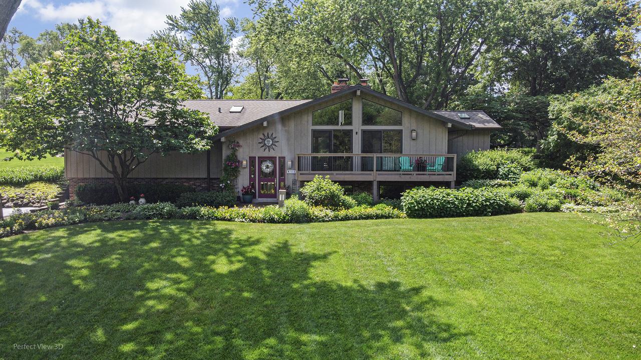 40484 Sunset Dr., Antioch, IL 60002