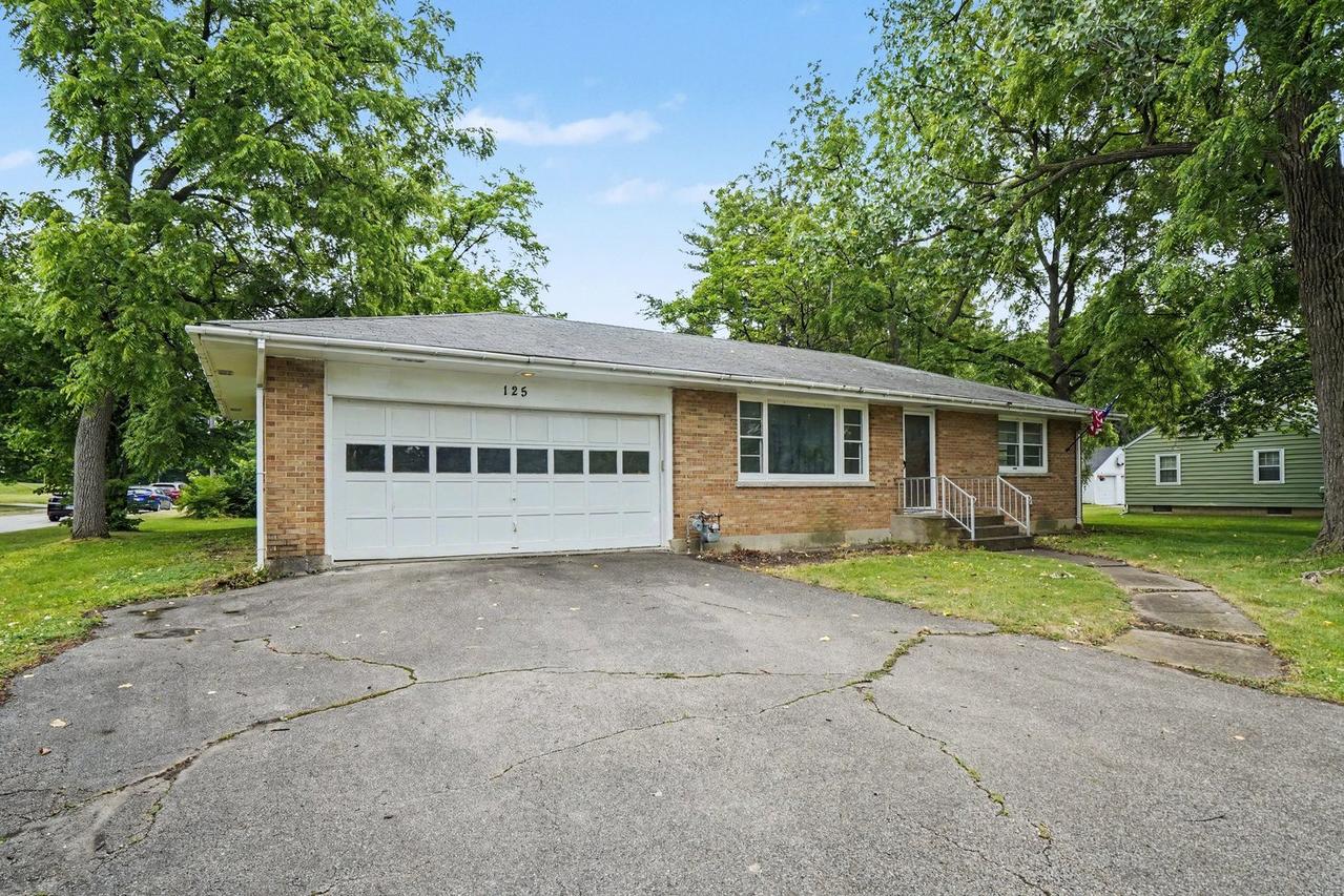 125 S River Rd., North Aurora, IL 60542