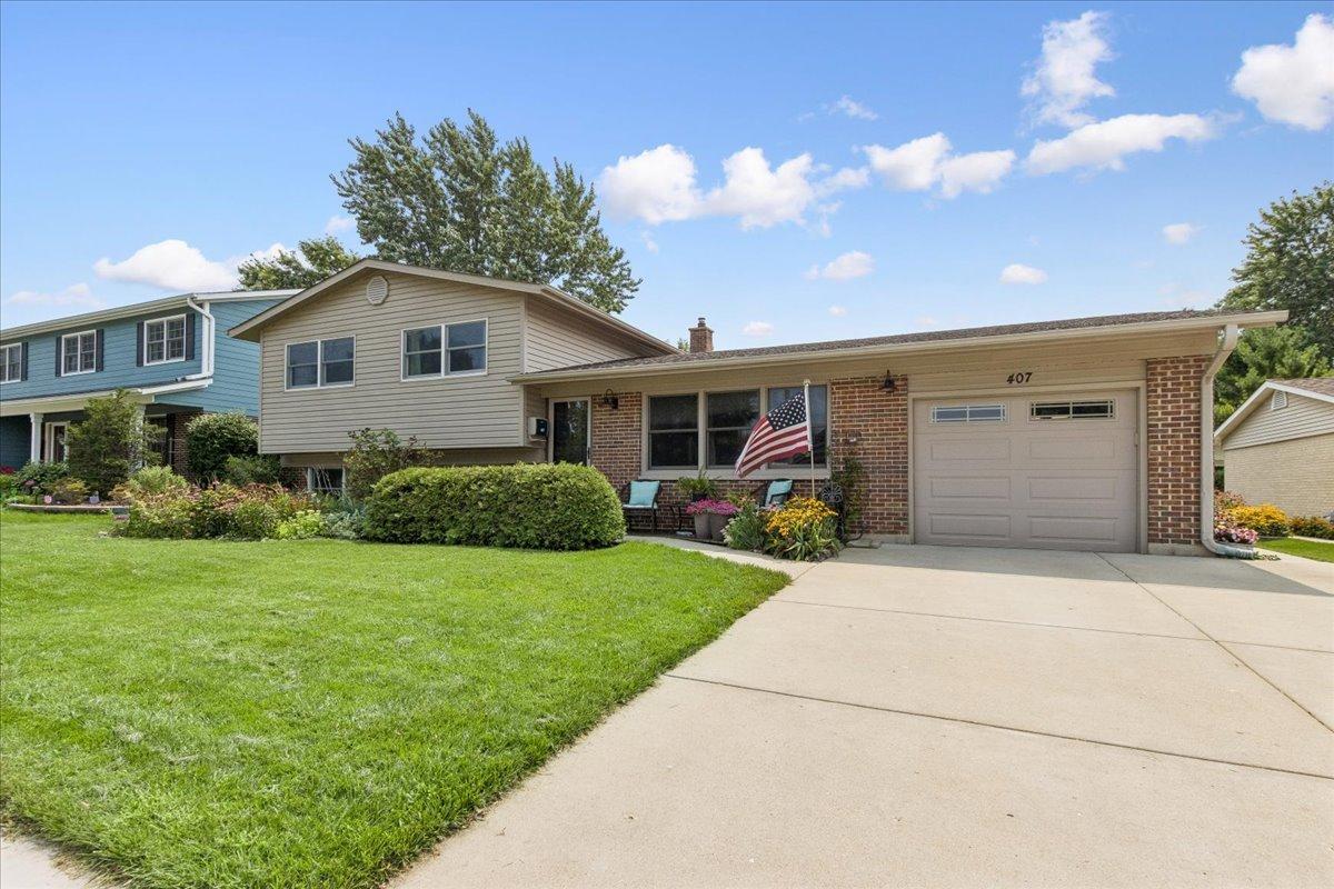 407 W Tanglewood Dr., Arlington Heights, IL 60004