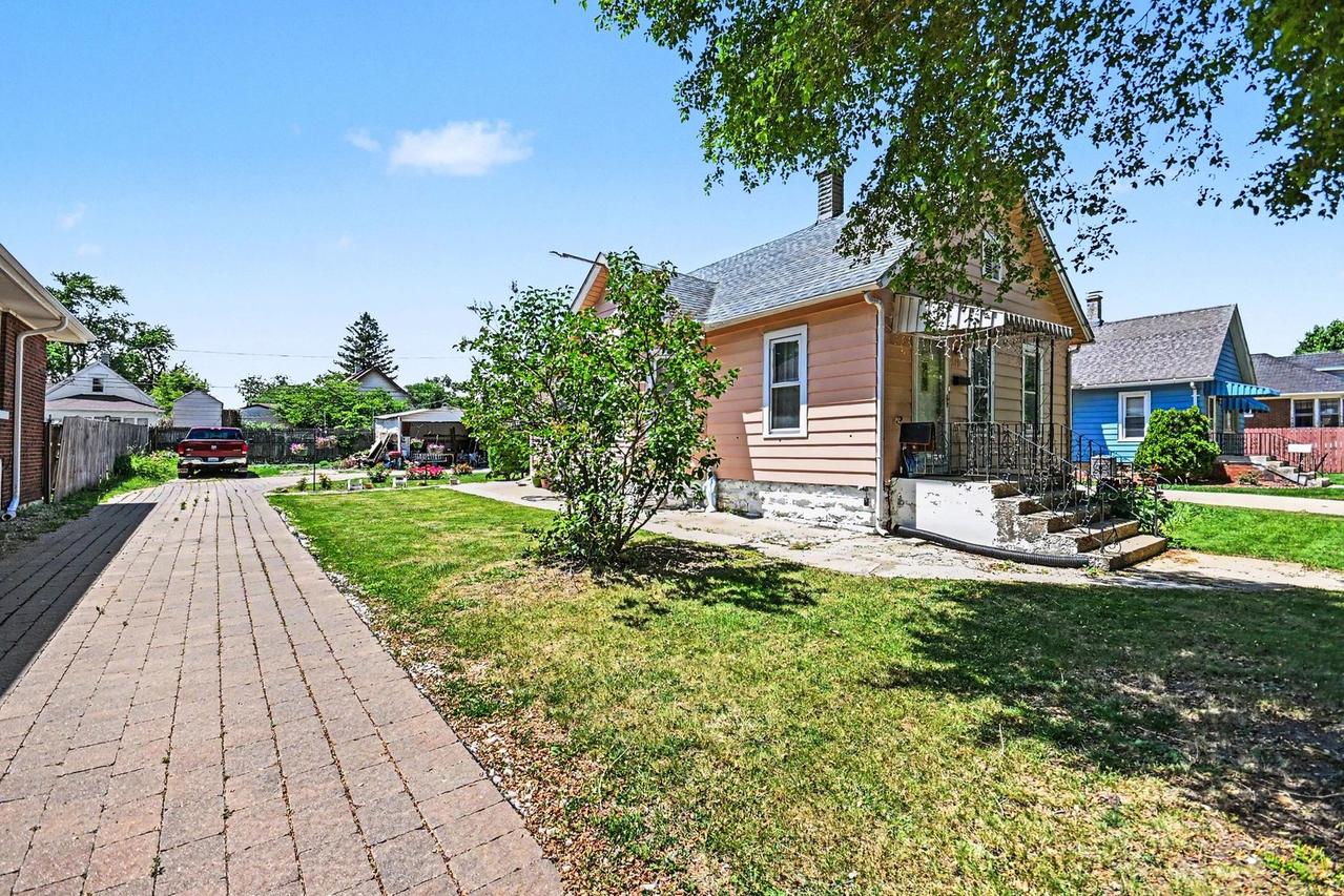 919 N Center St., Joliet, IL 60435