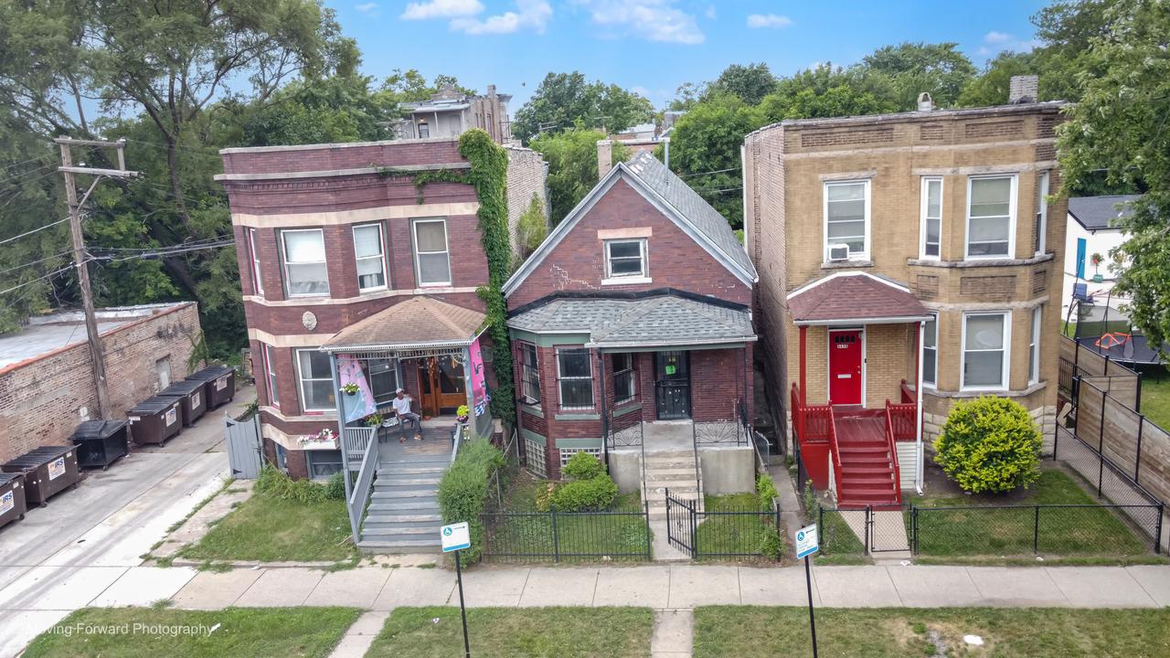 6640 S Langley Ave., Chicago, IL 60637