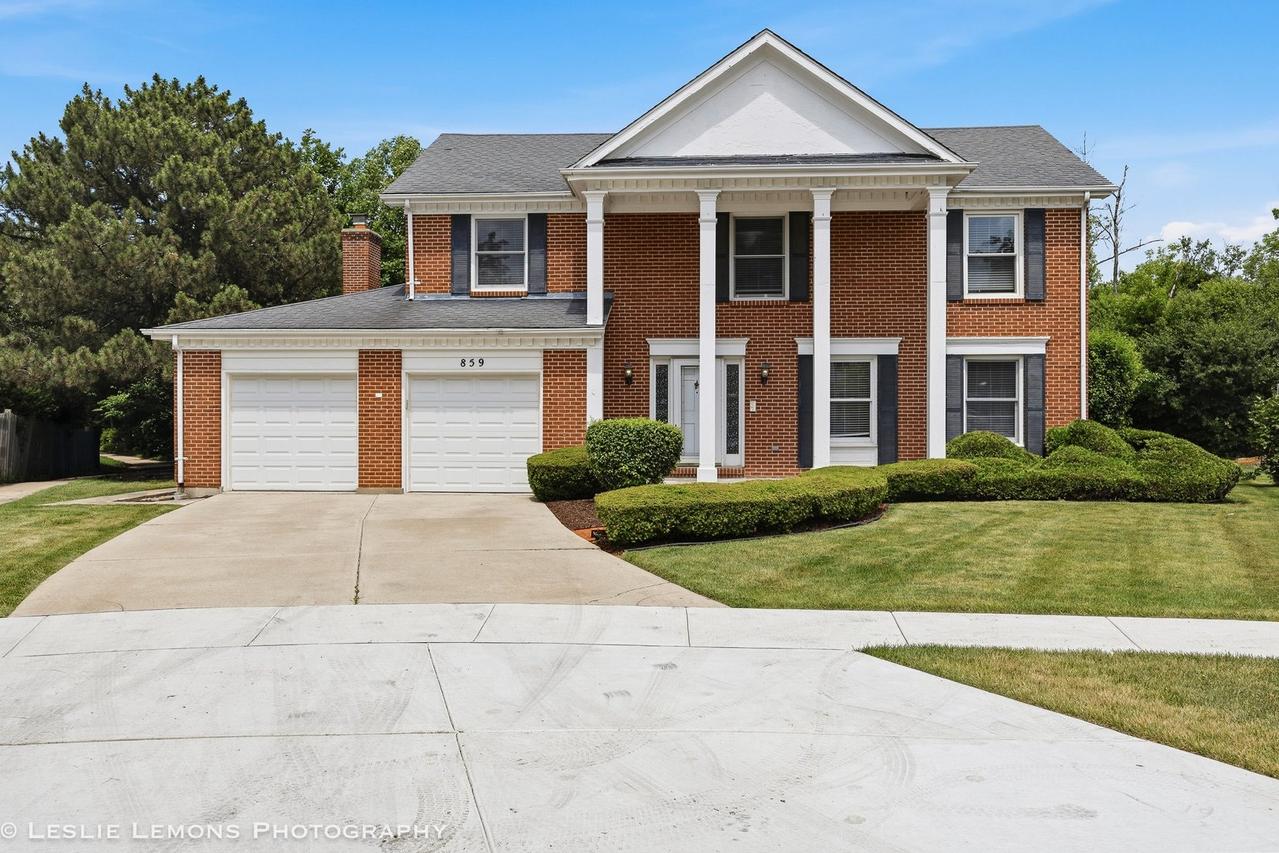 859 Evergreen Ave., Glen Ellyn, IL 60137