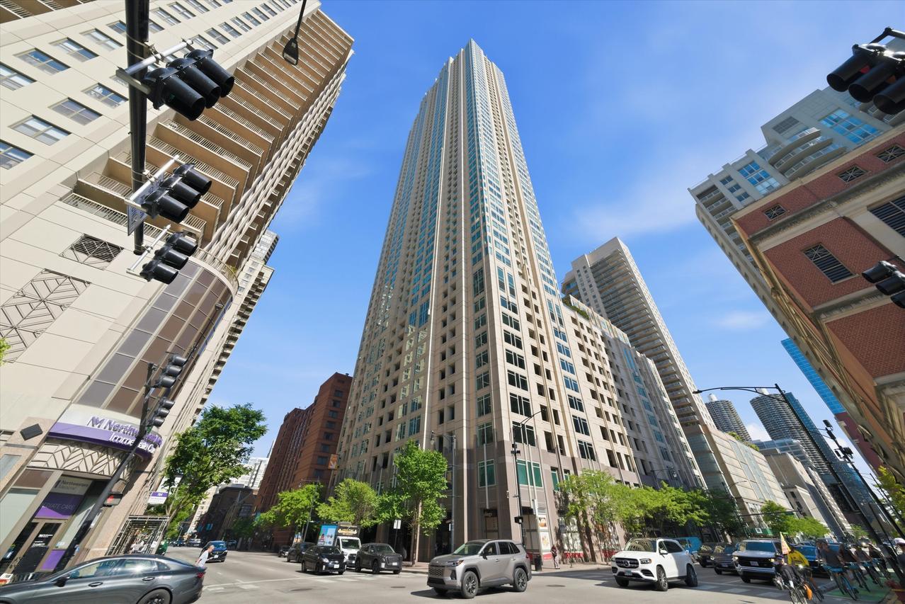 33 W Ontario St. #29I, Chicago, IL 60611
