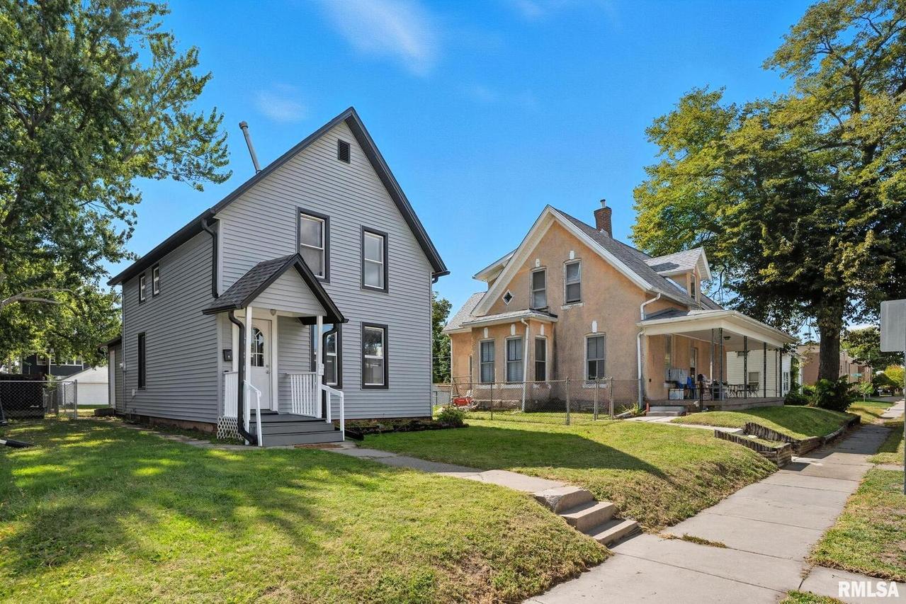 1416 17th Ave., Moline, IL 61265