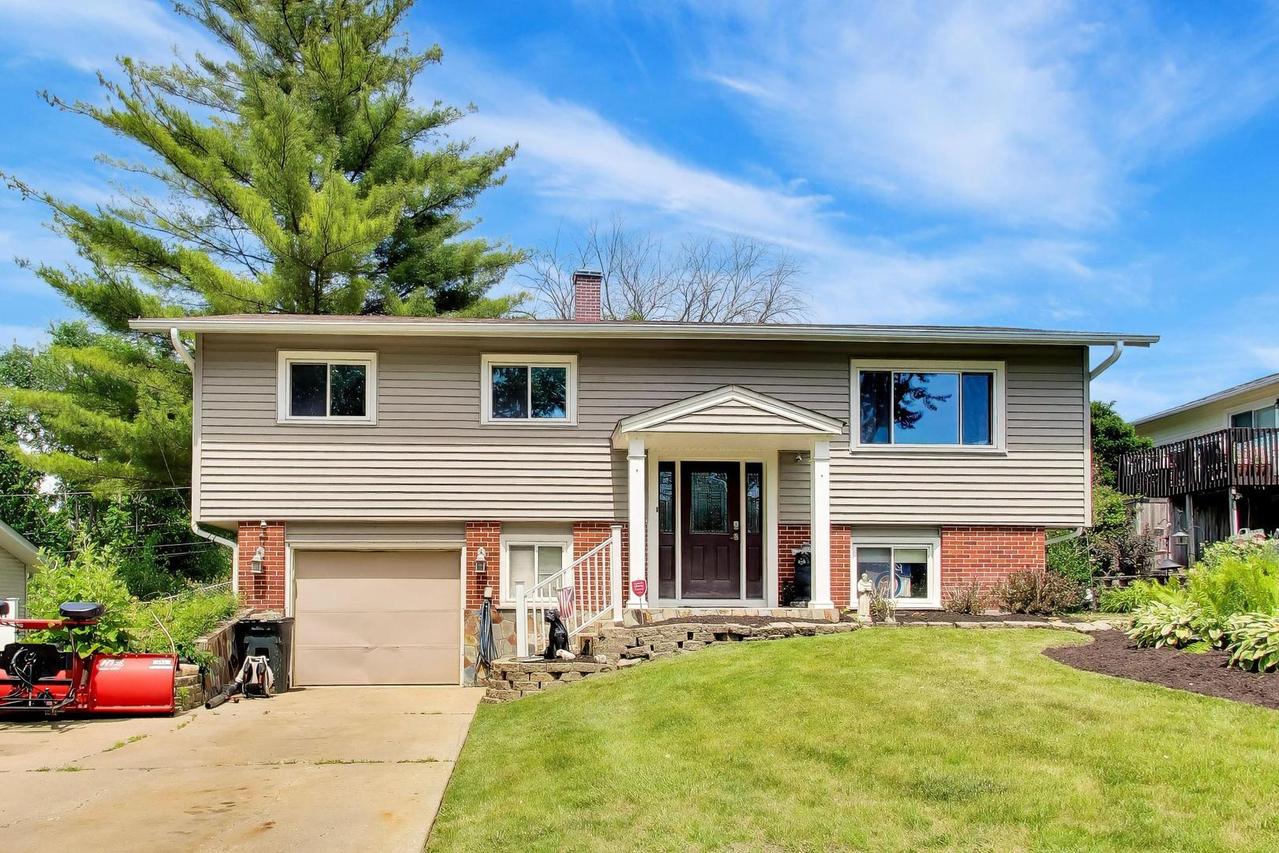 21W154 Everest Rd., Lombard, IL 60148