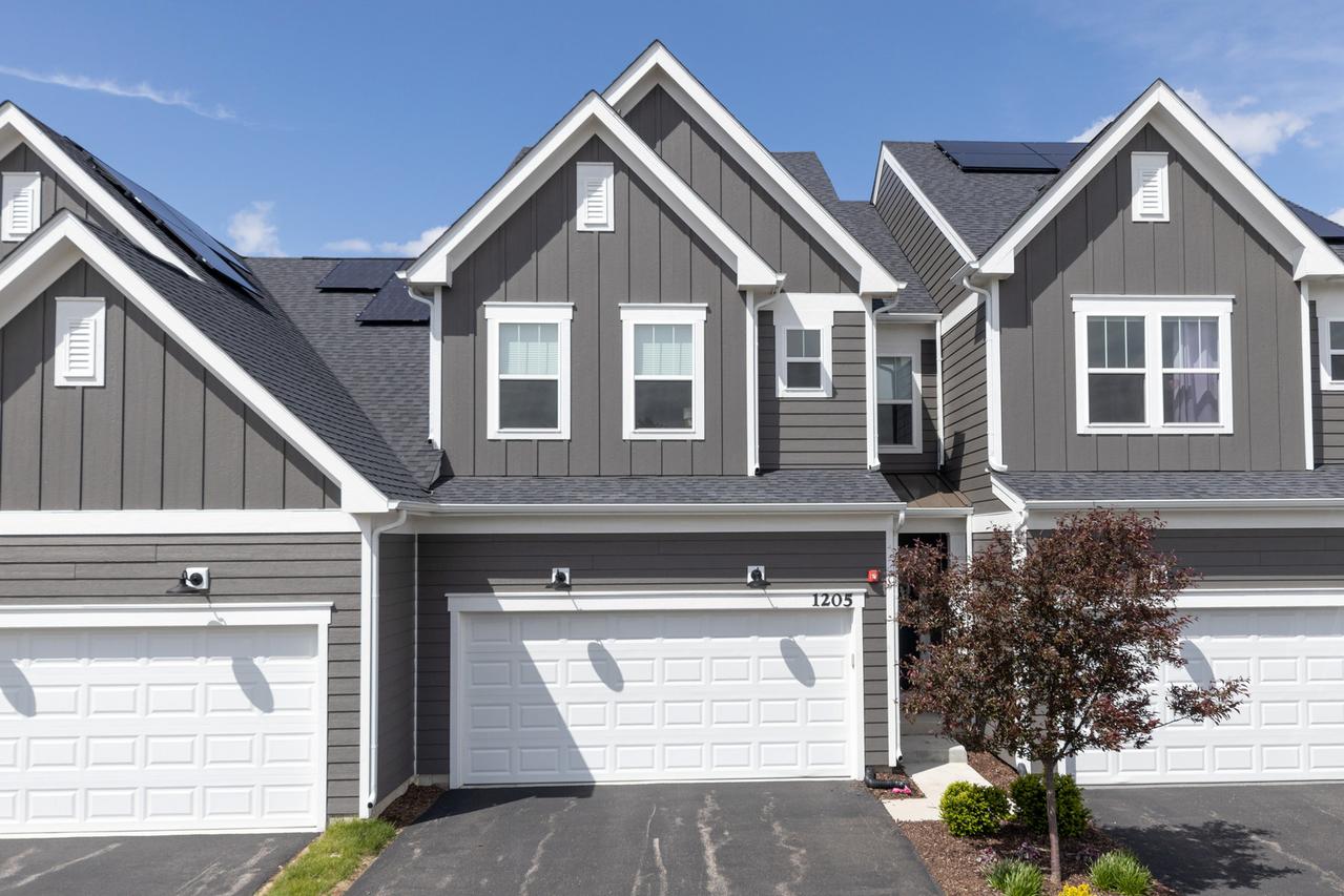 1205 Josiah Rd., Naperville, IL 60563