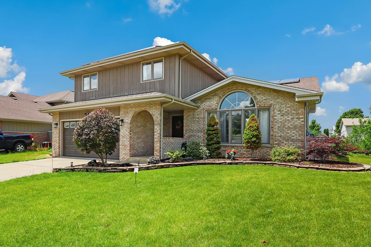 338 Wild Rose Ln., Romeoville, IL 60446