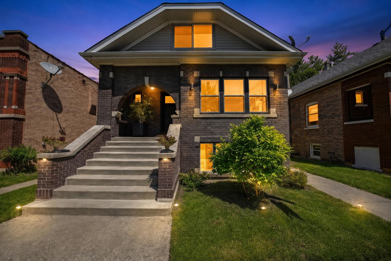 2645 Cuyler Ave., Berwyn, IL 60402