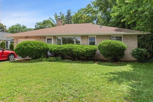 3 Dole Ave., Crystal Lake, IL 60014