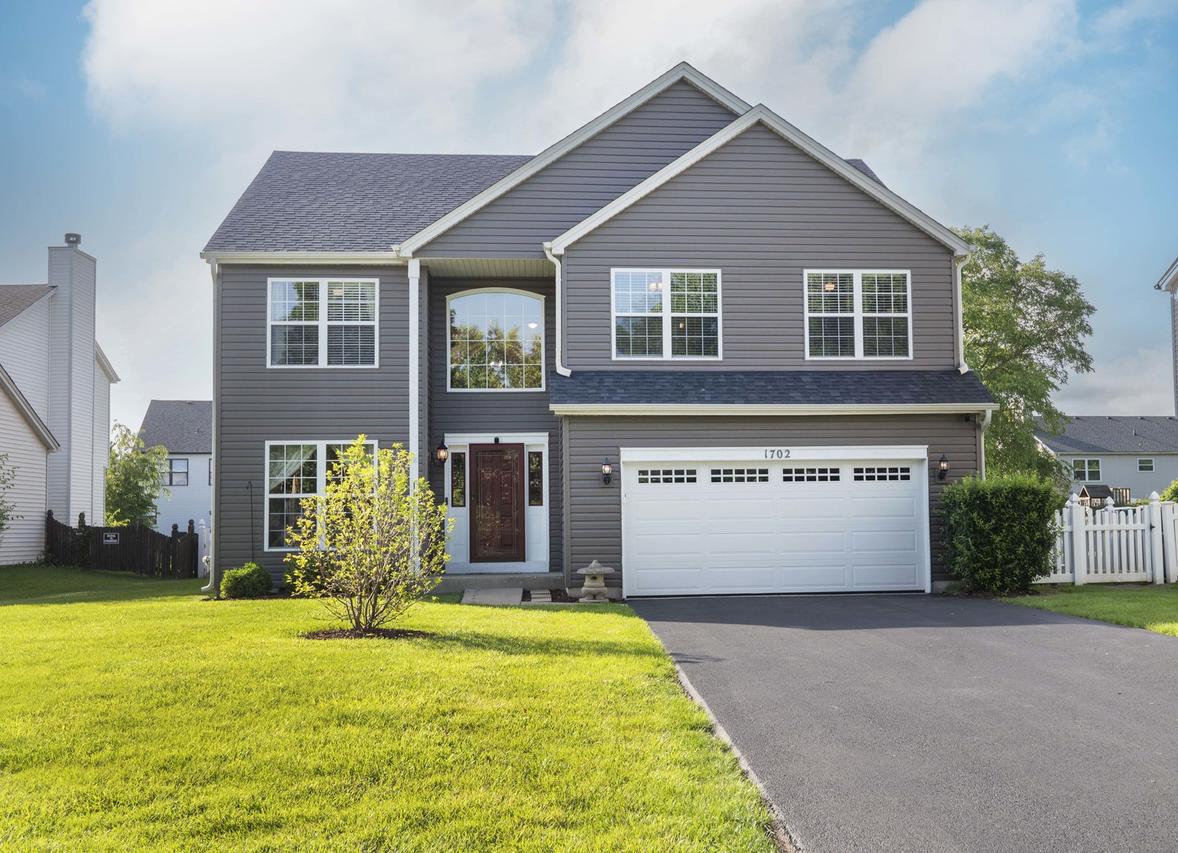 1702 Sierra Highlands Ct., Plainfield, IL 60586