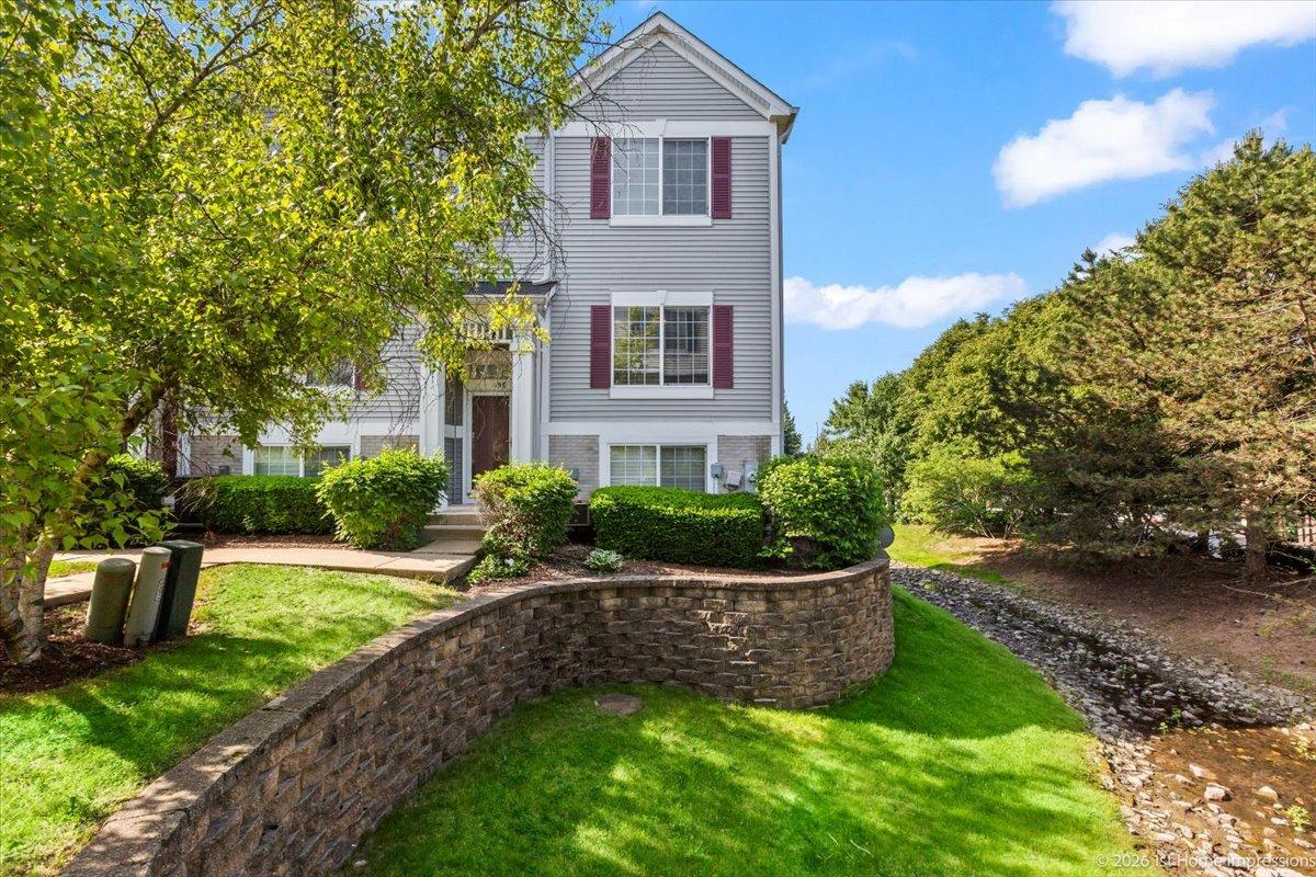 119 Enclave Cir., Bolingbrook, IL 60440