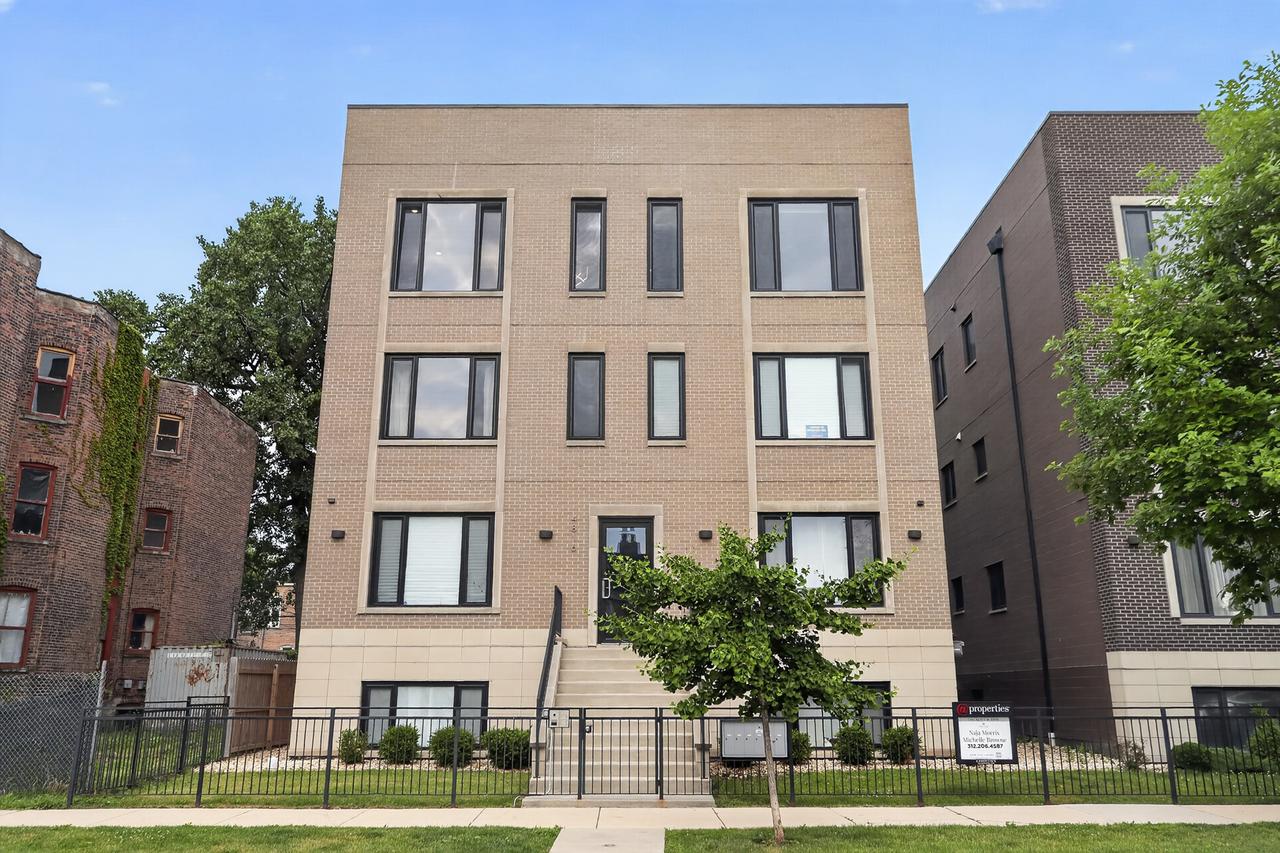 4816 S Saint Lawrence Ave. #301, Chicago, IL 60615