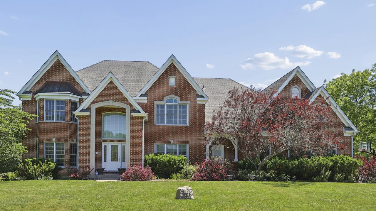 39571 Orchard Bluff Ln., Wadsworth, IL 60083