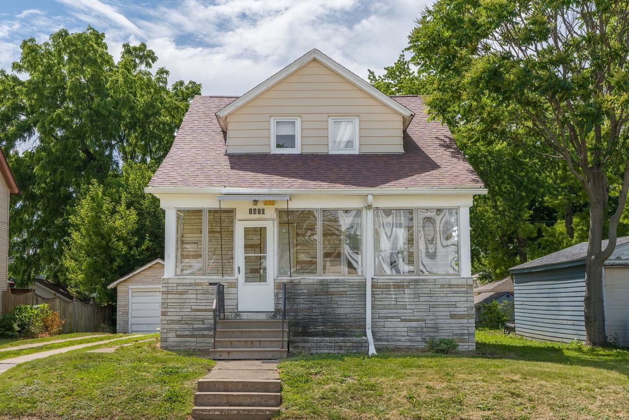 1410 36th St., Rock Island, IL 61201