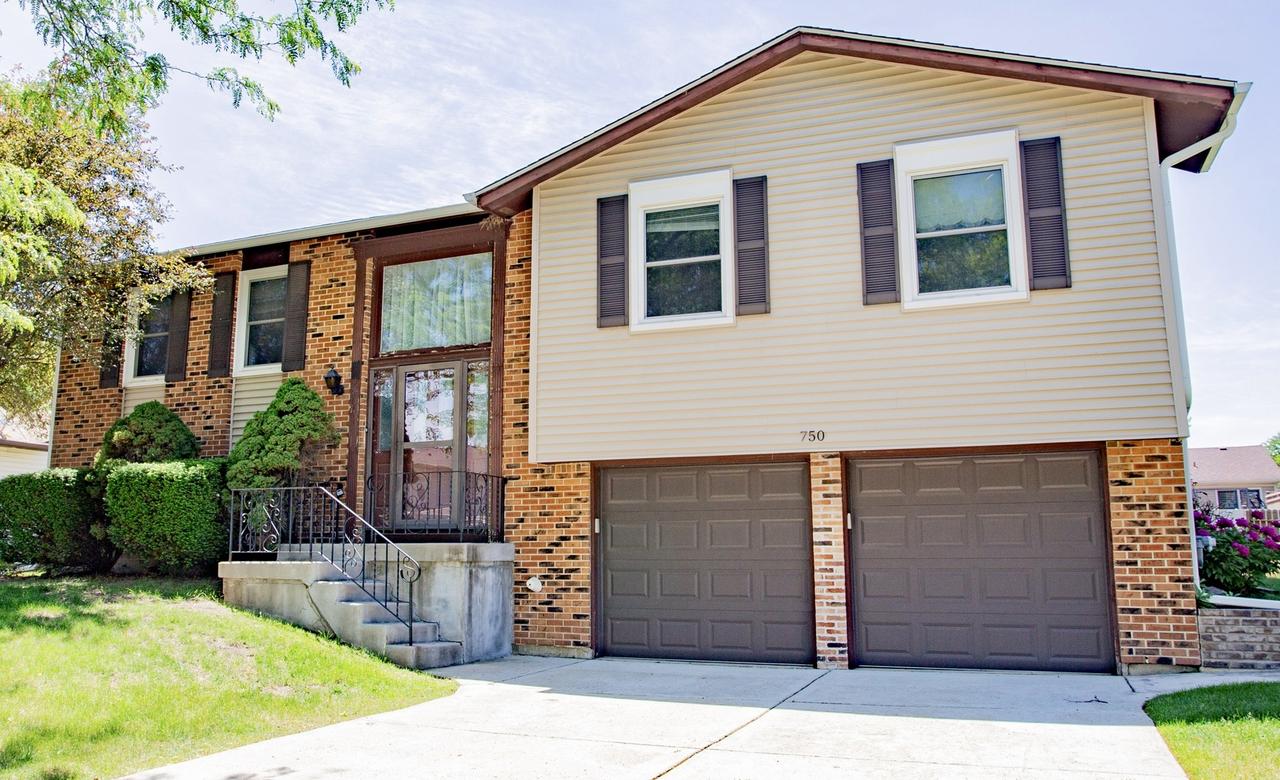750 Michigan Ln., Elk Grove Village, IL 60007