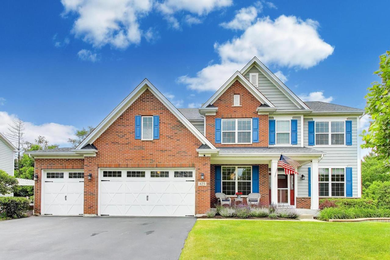 823 Heatherfield Cir., Naperville, IL 60565