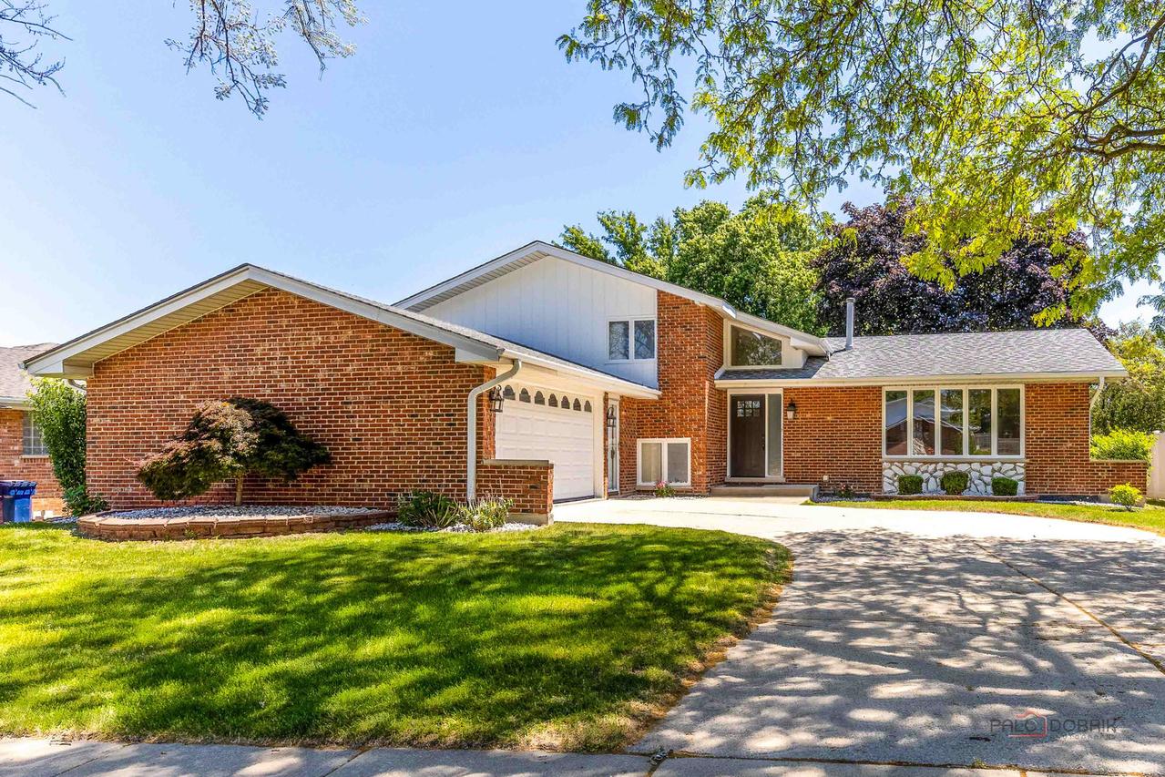 14739 Maple Ave., Orland Park, IL 60462