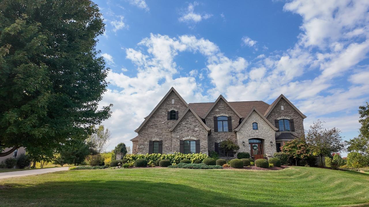 7542 Thornhill Ct., Yorkville, IL 60560