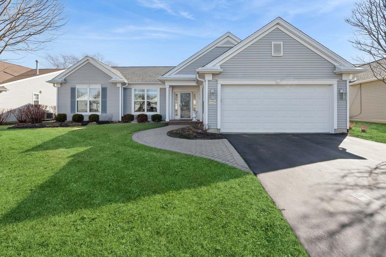 12224 Arlington Dr., Huntley, IL 60142