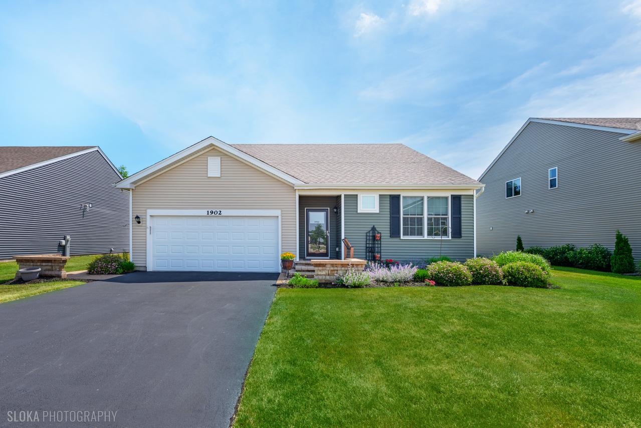 1902 Doolin Ave., Mchenry, IL 60050