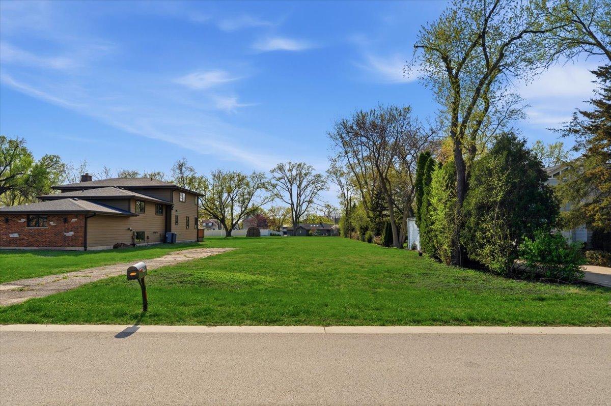 462 S Warren Ave., Palatine, IL 60074