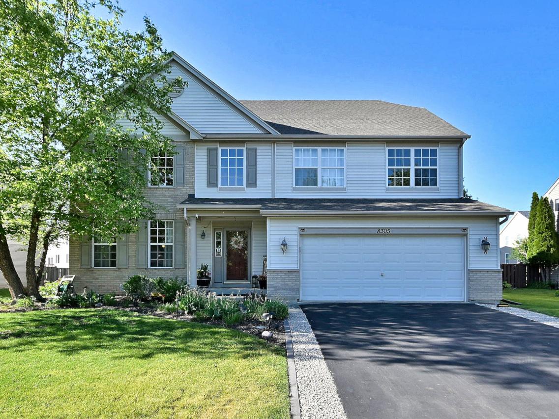 8305 Waterbury Dr., Joliet, IL 60431
