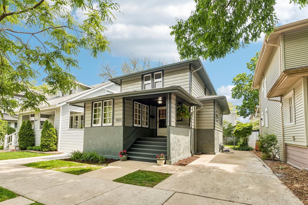 848 Carpenter Ave., Oak Park, IL 60304