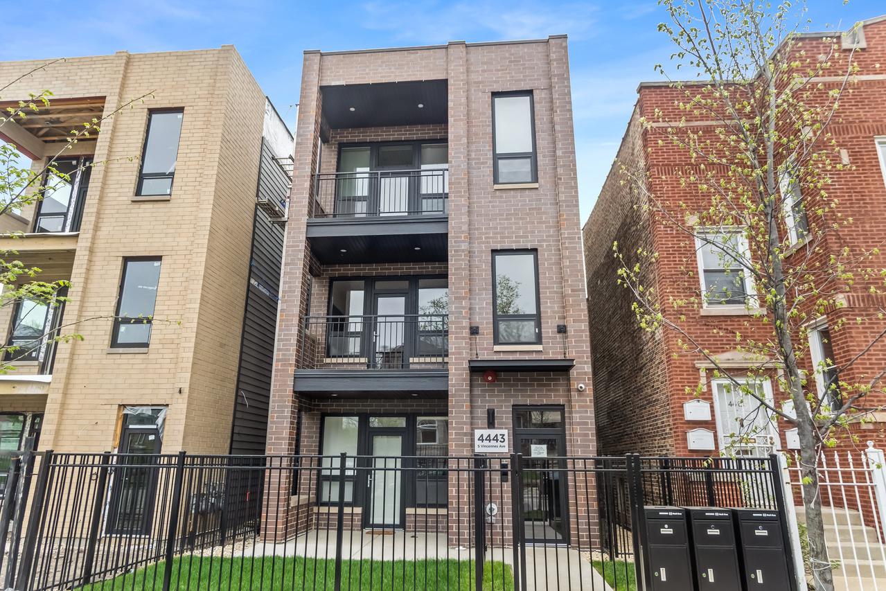 4443 S Vincennes Ave. #2, Chicago, IL 60653