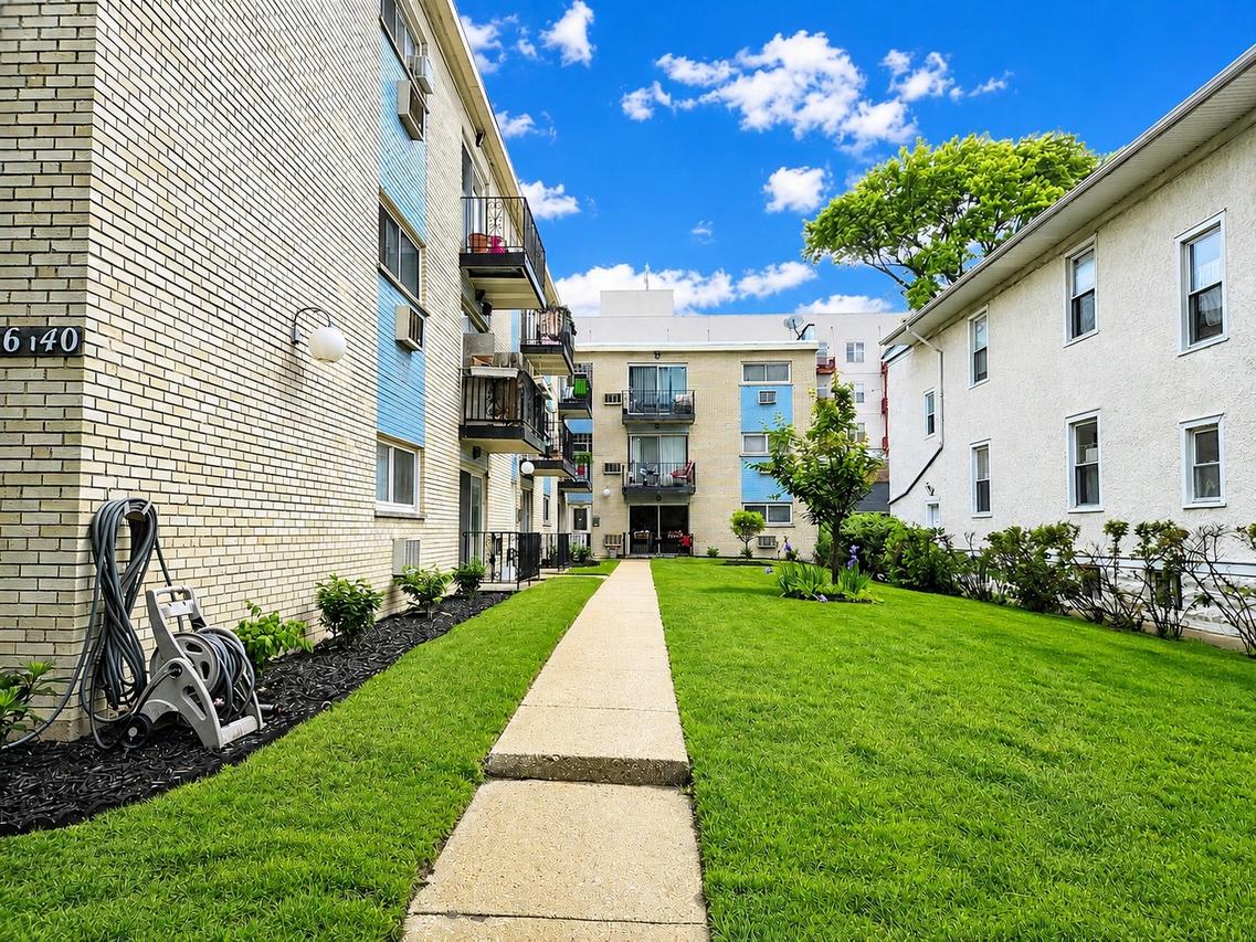 1236 W Farwell Ave. #1B, Chicago, IL 60626