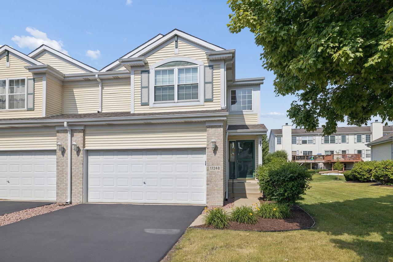 17248 Arrow Head Dr., Lockport, IL 60441