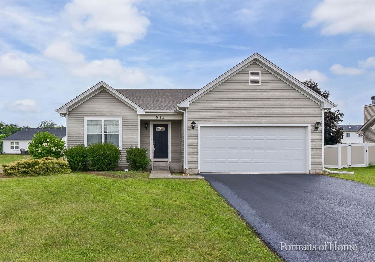 911 Appaloosa Tr., Plano, IL 60545
