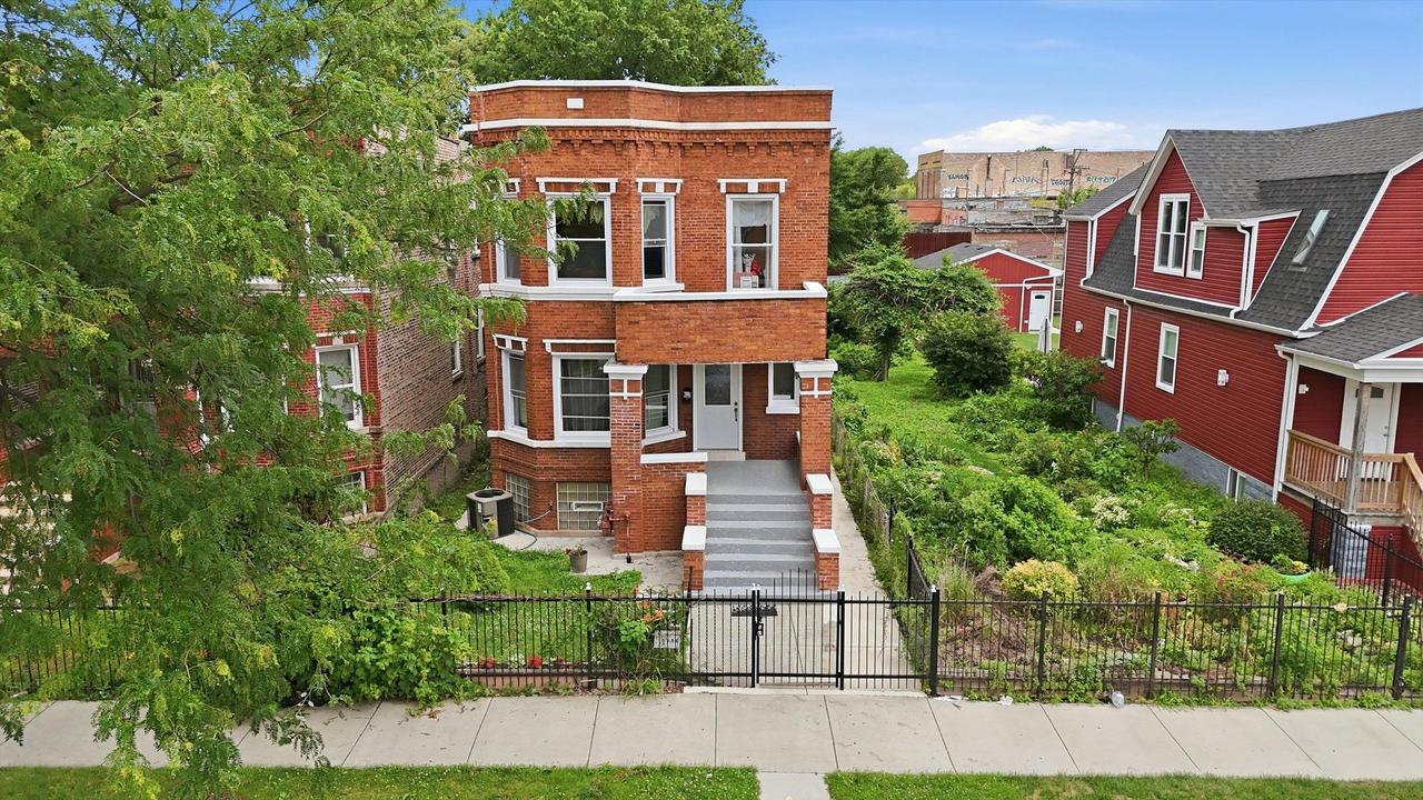 5106 W Fulton St., Chicago, IL 60644