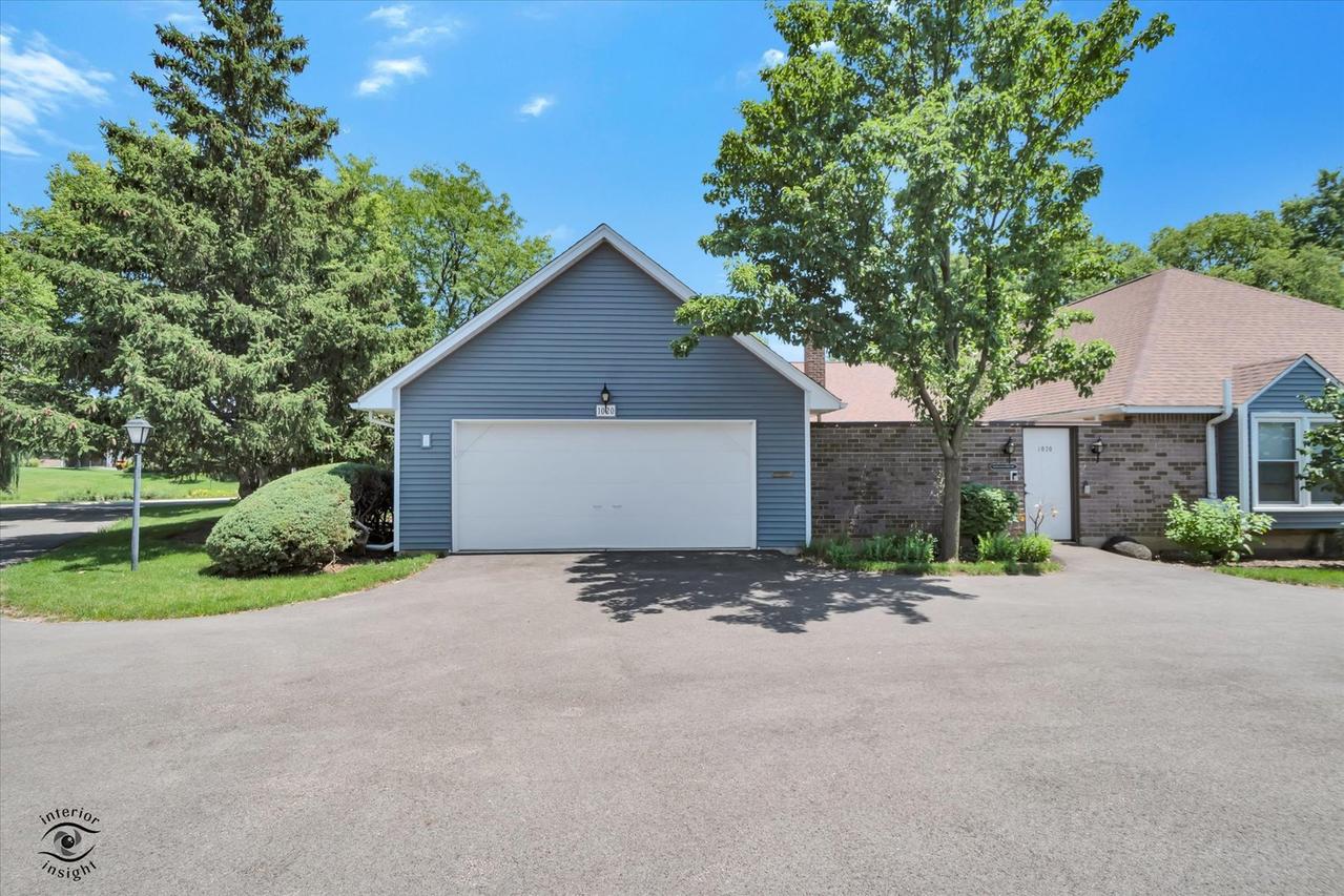 1020 Dartmouth Dr., Wheaton, IL 60189