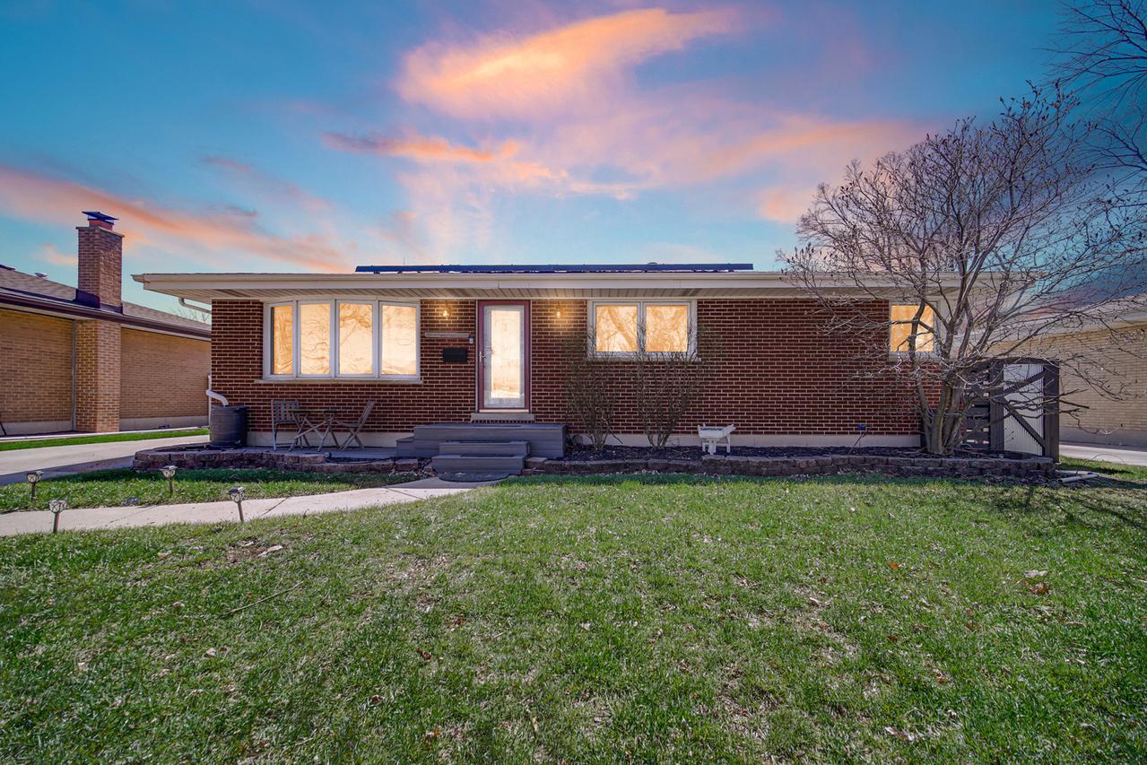 661 W Saint Aubin Dr., Addison, IL 60101
