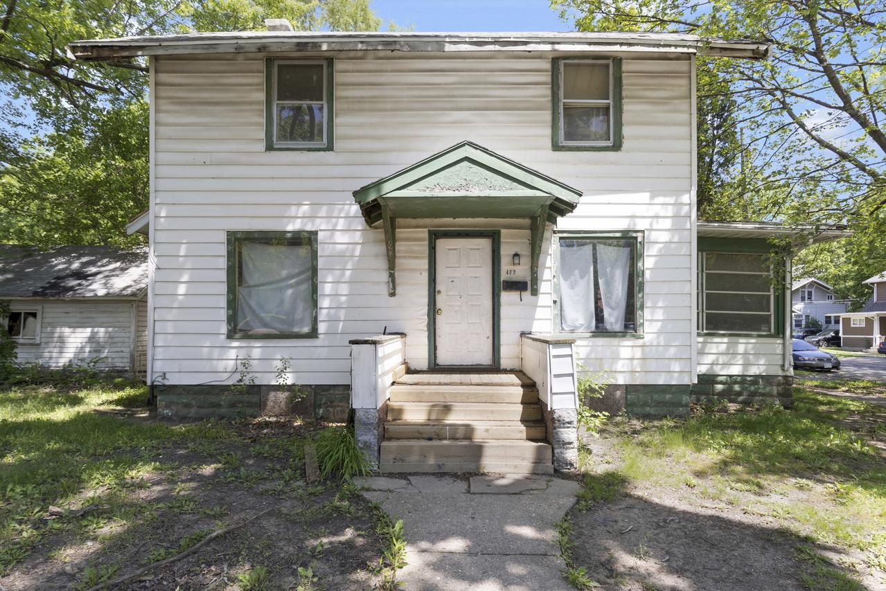 402 Royal Ave., Rockford, IL 61101