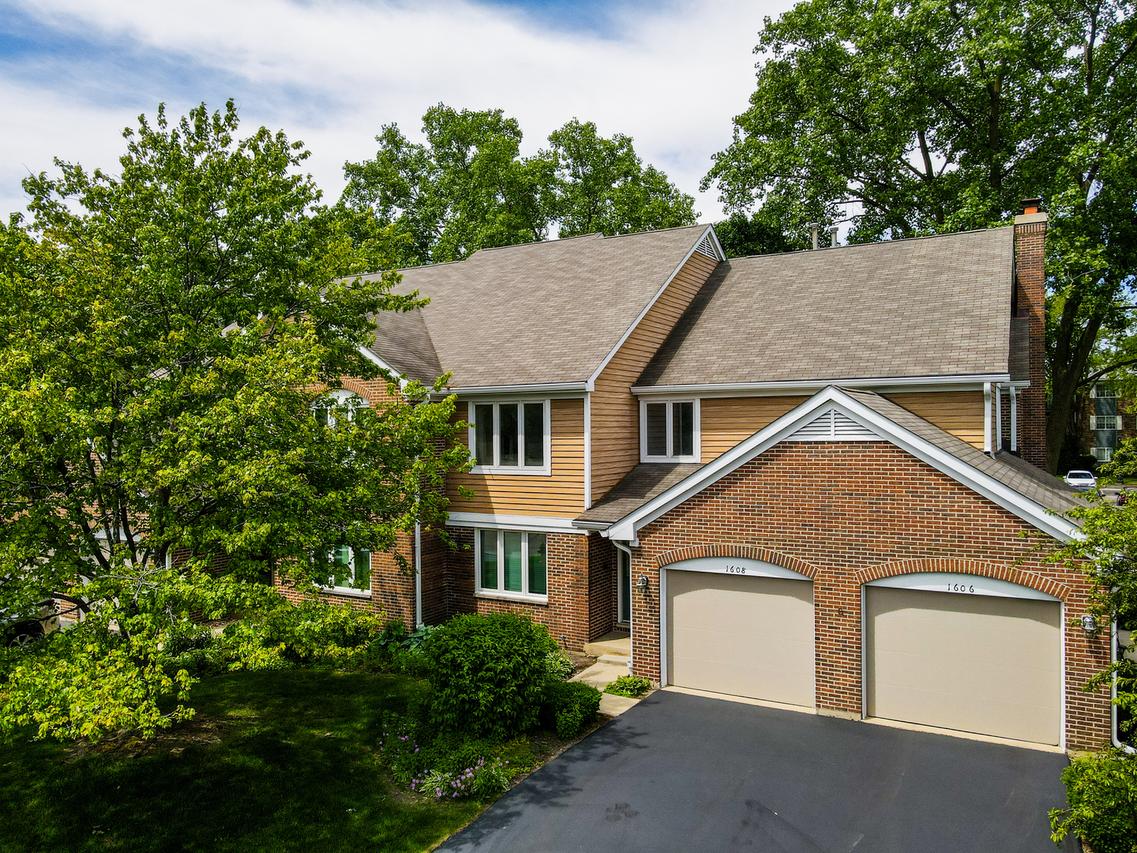 1608 E Clayton Ct., Arlington Heights, IL 60004