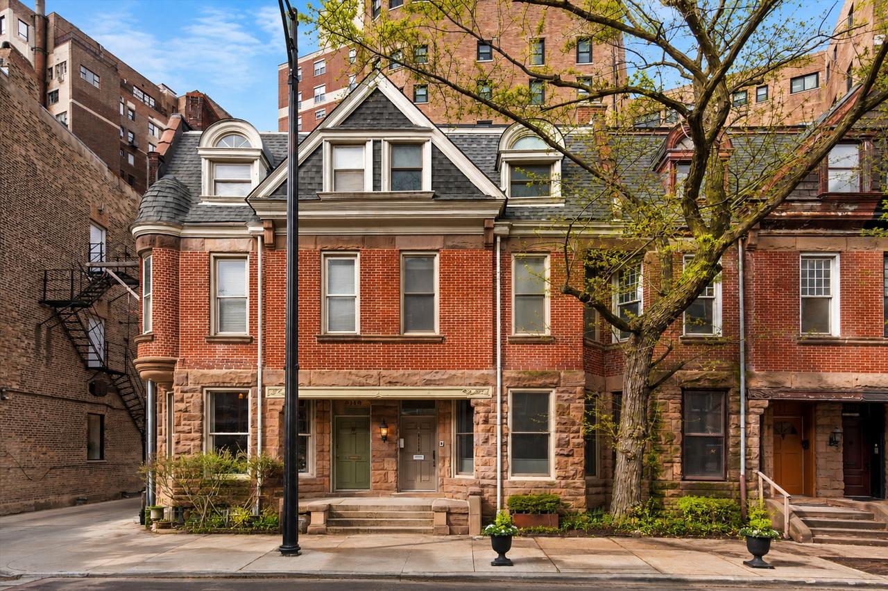 2113 N Clark St., Chicago, IL 60614