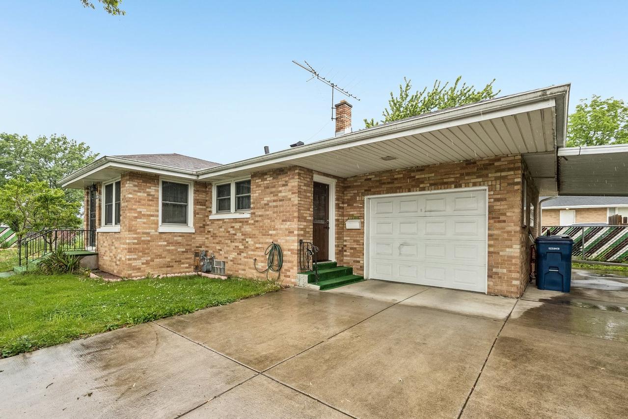1120 11th St., North Chicago, IL 60064