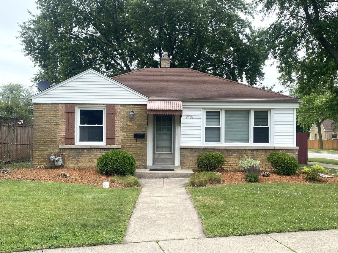 2501 Willow St., Franklin Park, IL 60131