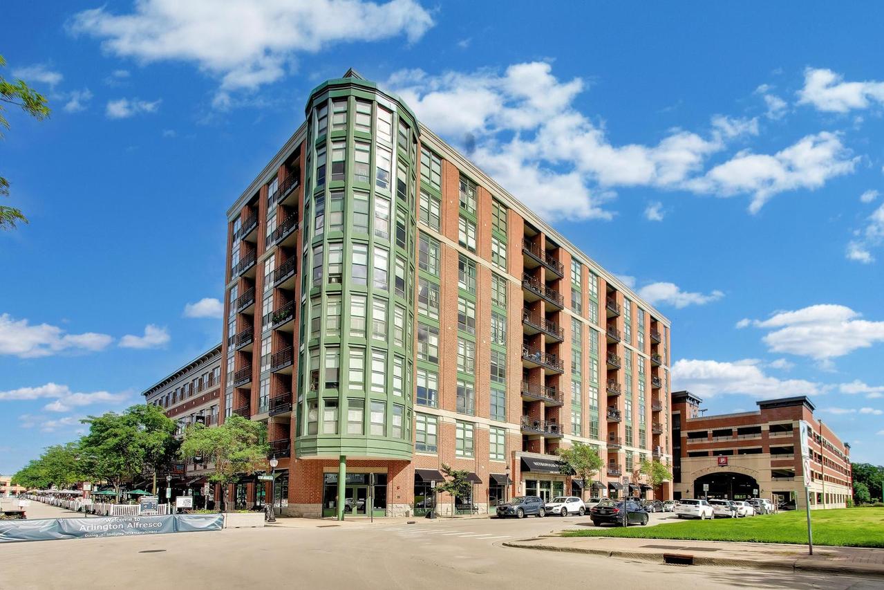 1 S Highland Ave. #704, Arlington Heights, IL 60005