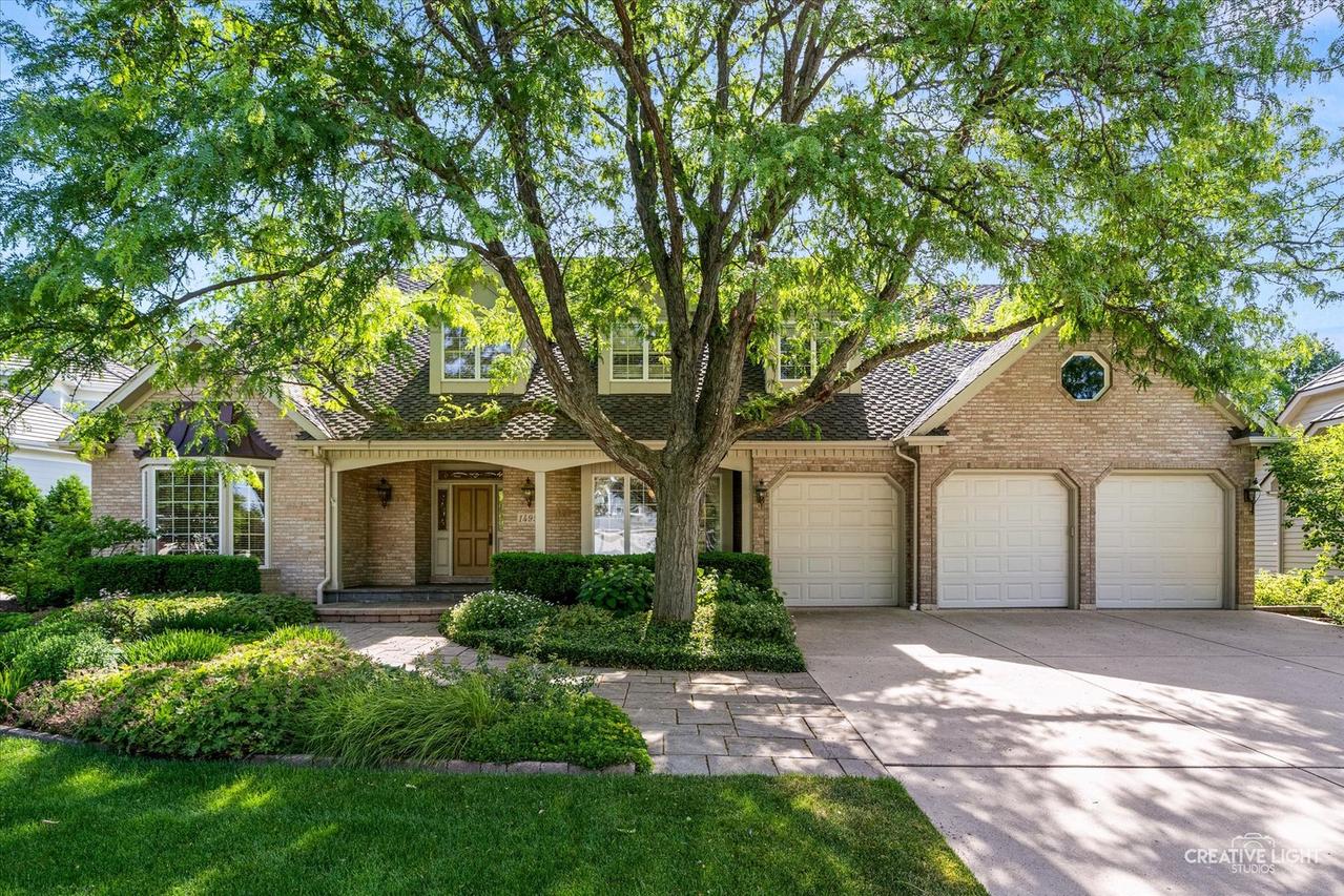1495 Woodcrest Ct., Aurora, IL 60502